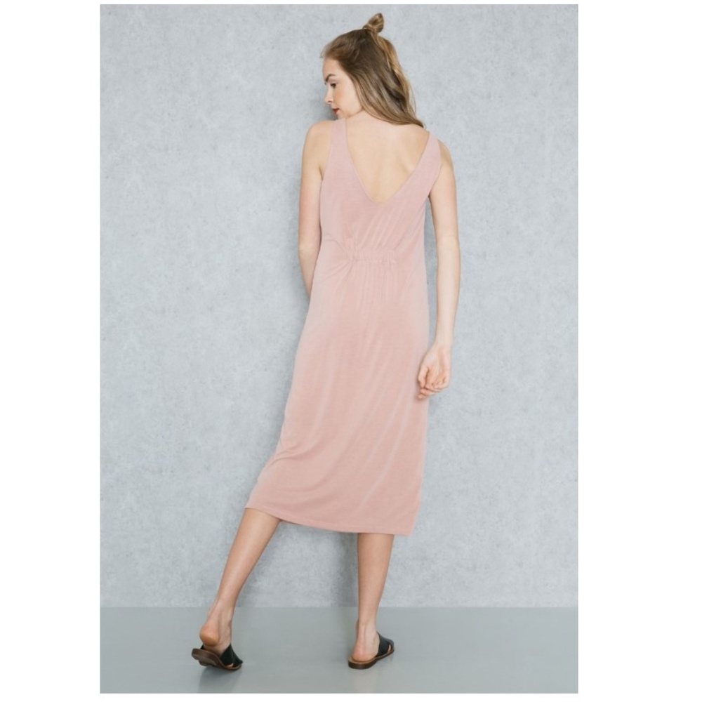 Farrow Midi Dress in Blush Pink - Picture 3 of 8